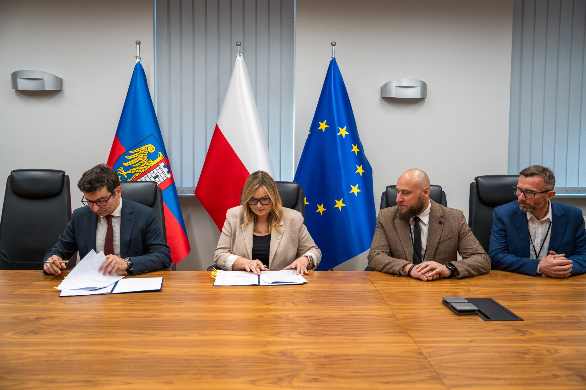 fot. G. Ożga / UM w Gliwicach kobieta i mężczyźni