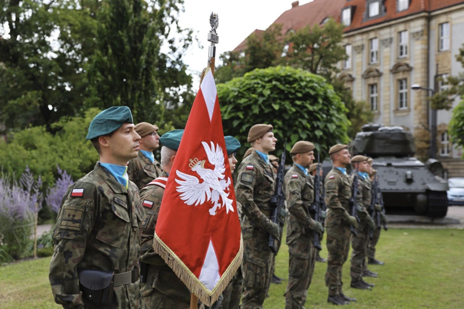 Fot. D. Nita-Garbiec/UM w Gliwicach Poczet sztandarowy
