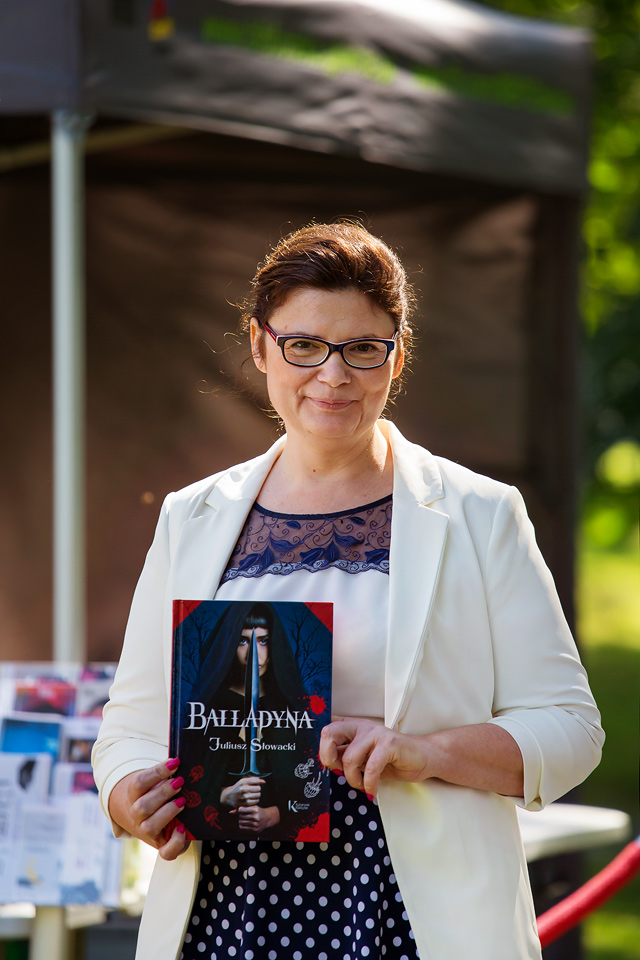 uśmiechnięta zastępczyni prezydenta, Ewa Weber