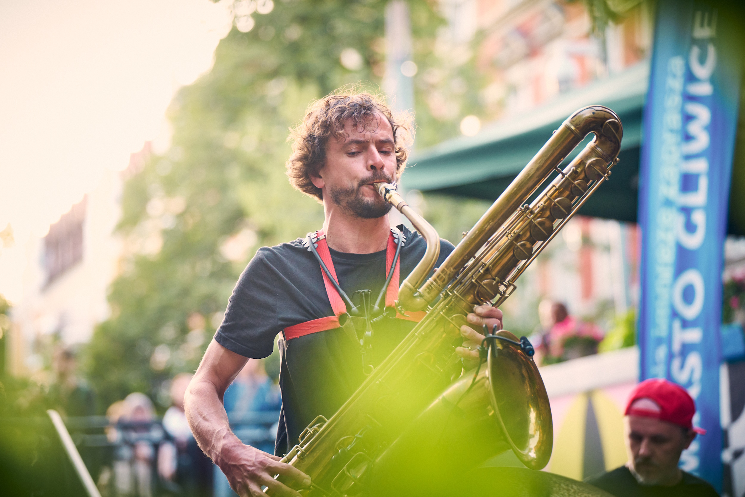 Koncert zespołu Głupi Komputer na alei Przyjaźni