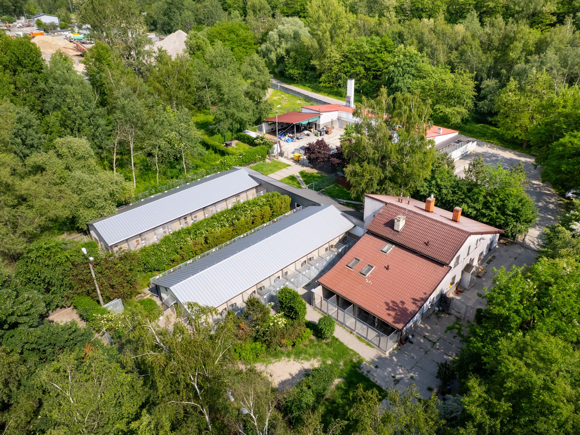 schronisko dla zwierząt z lotu ptaka