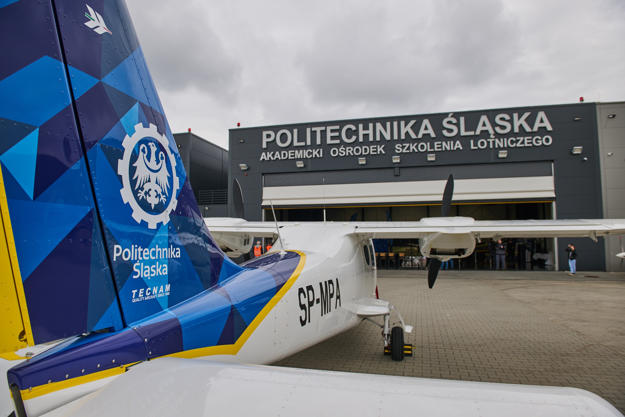 fot. M. Buksa / UM w Gliwicach samolot, hangar