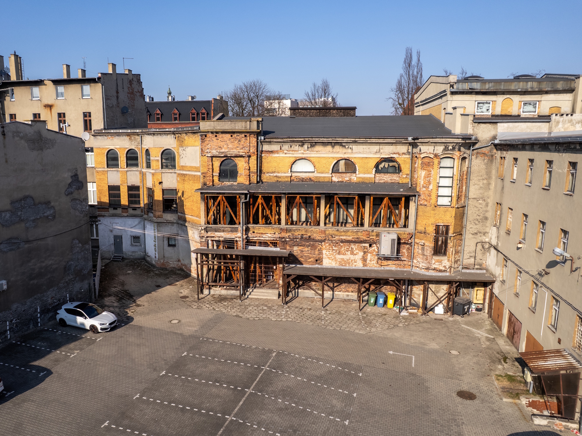 budynek, parking, plac