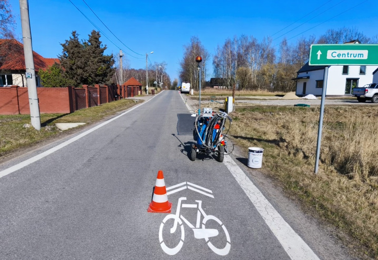 namalowany na jezdni rower