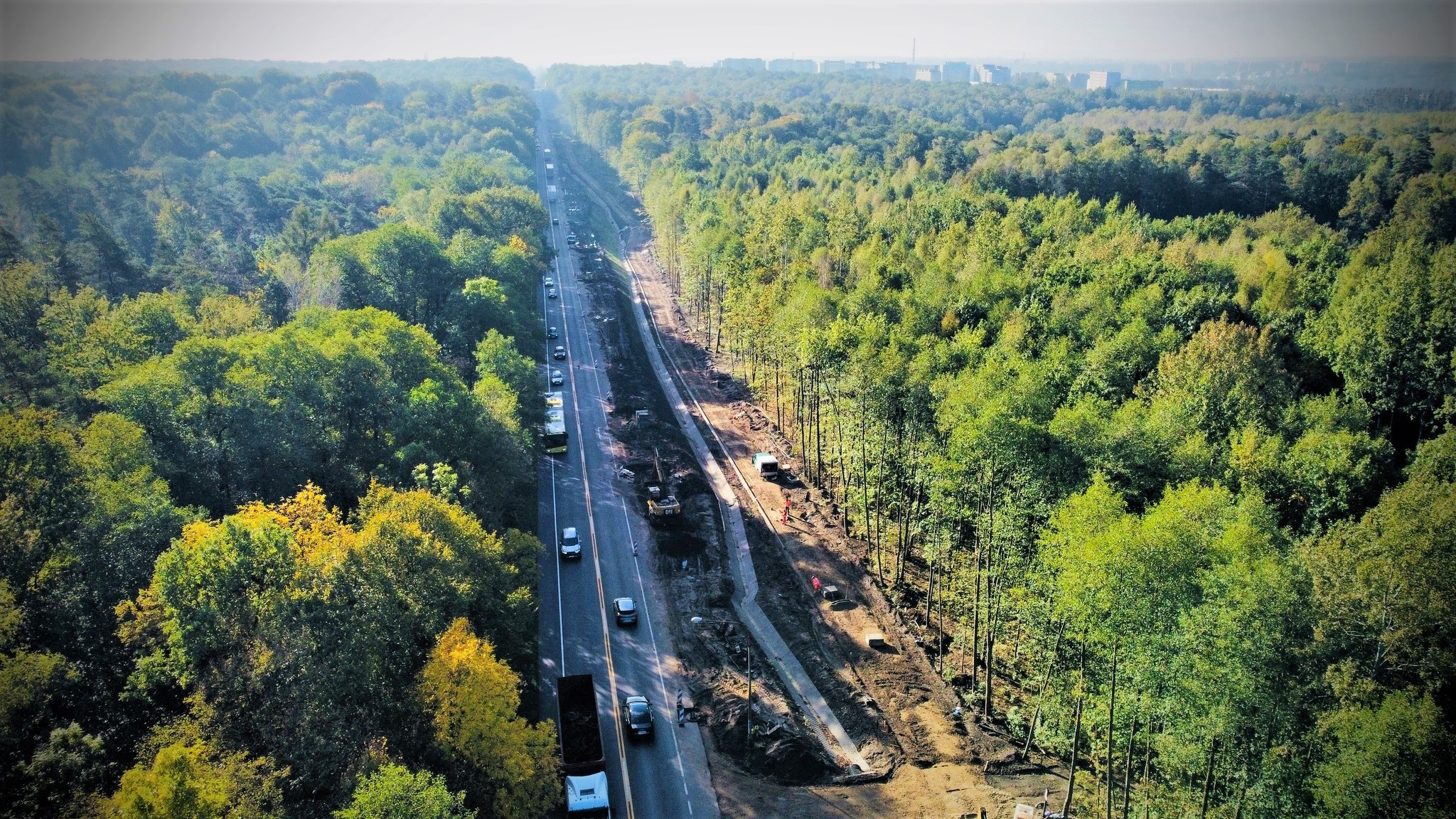 powstająca ścieżka rowerowa wzdłuż ul. Toszeckiej 