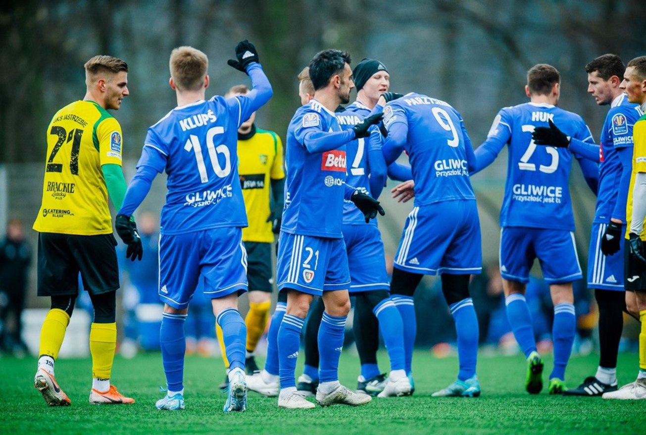 zawodnicy Piasta na sparingu