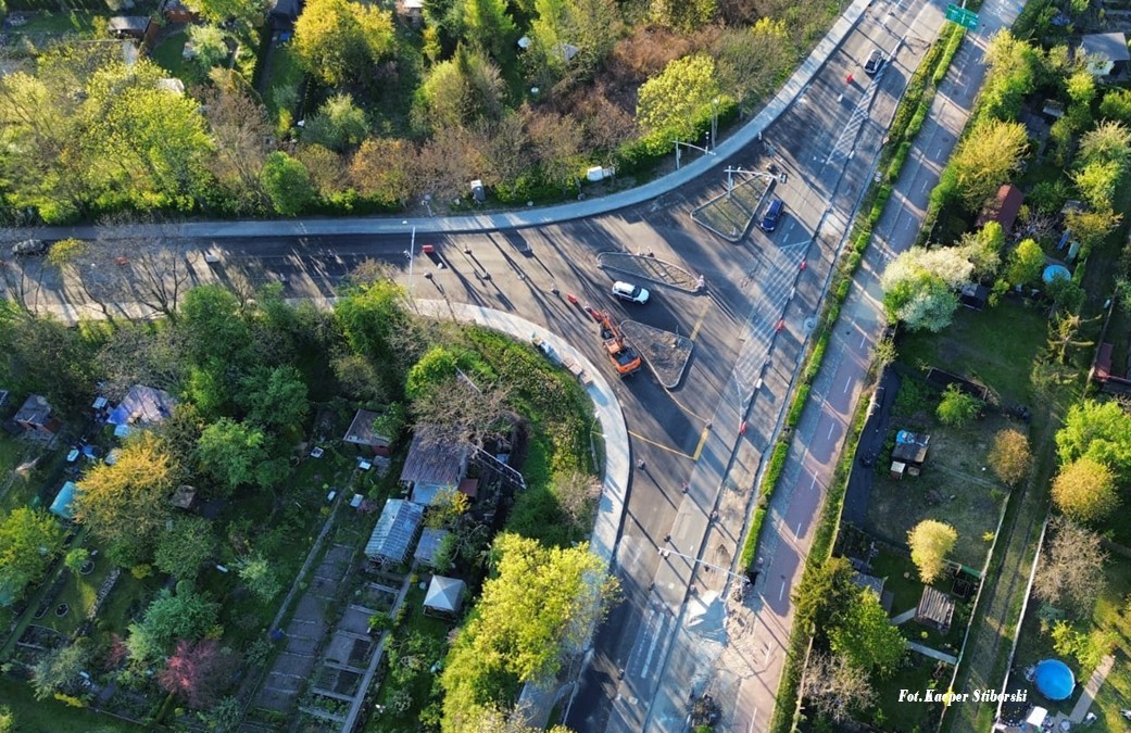 Skrzyżowanie Orlickiego–Wyspiańskiego w nowym układzie. Prace na półmetku