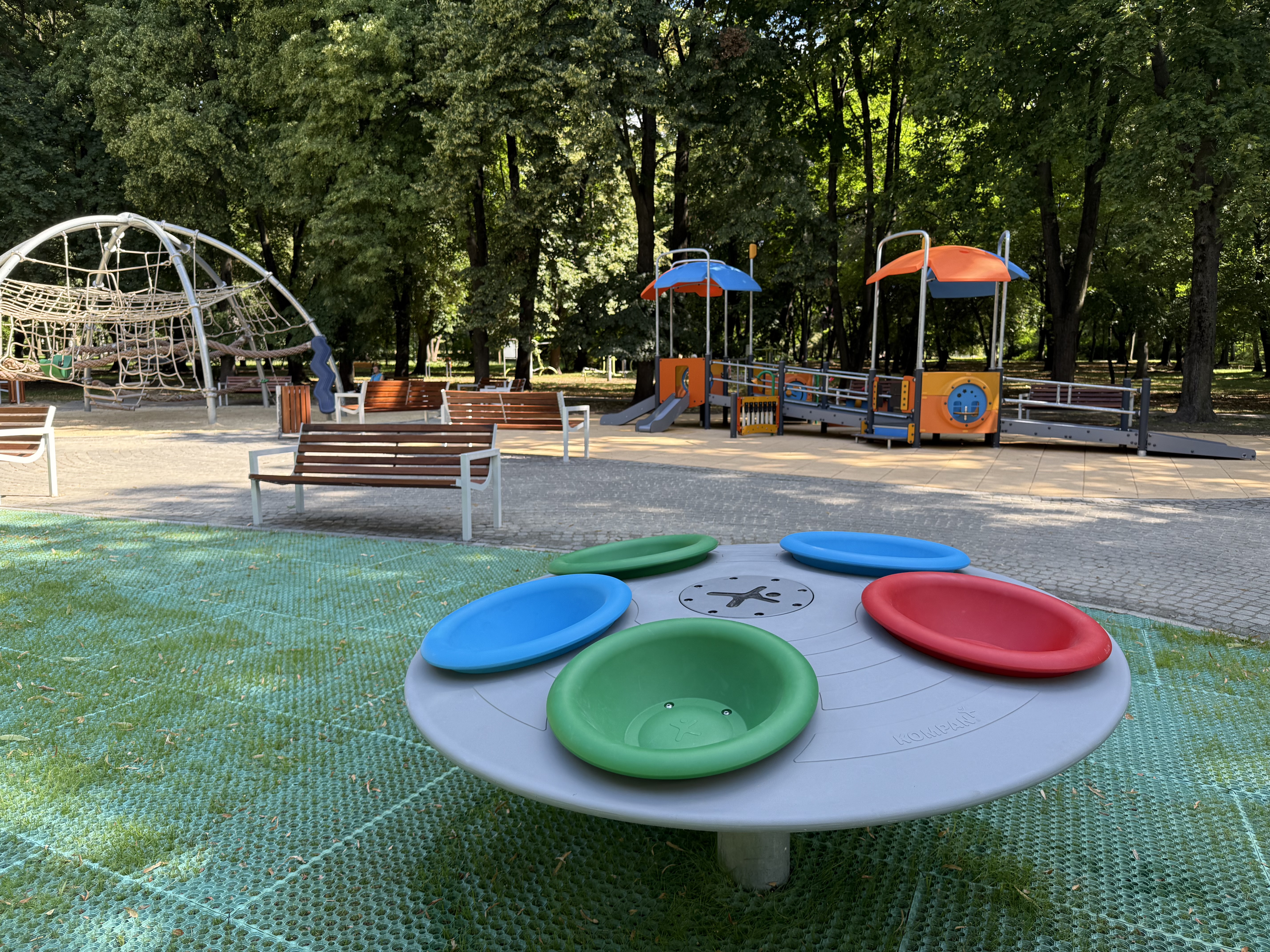 Dobre wieści dla mieszkańców Sośnicy. Powstaje nowy skwer rekreacyjno-sportowy. Ruszają prace